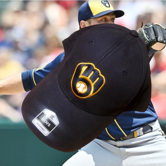 Milwaulkee Brewers baseball cap - Picture 2 of 4